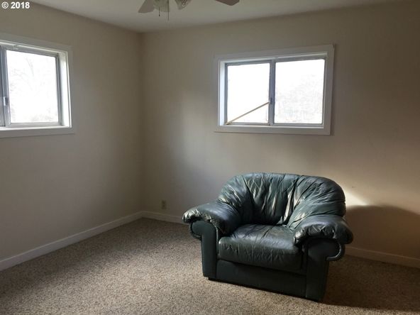 310 SE Pine St, Roseburg, OR 97470